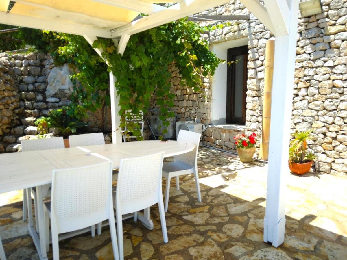 Il Casale San Vito Apartment ซานวิโต โลคาโป ภายนอก รูปภาพ