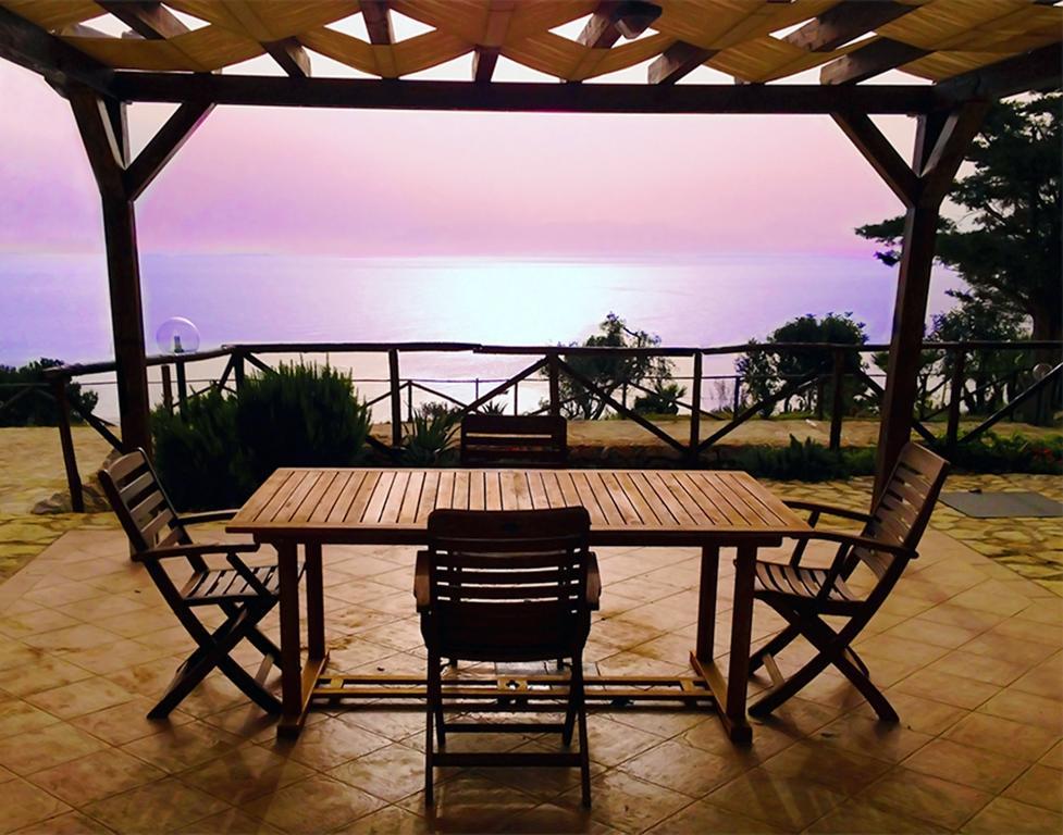 Il Casale San Vito Apartment ซานวิโต โลคาโป ภายนอก รูปภาพ